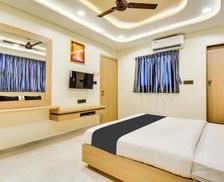 India Maharashtra Jogeshwāri vacation rental compare prices direct by owner 35046188