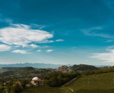 Italy Piedmont Monforte dʼAlba vacation rental compare prices direct by owner 29820708