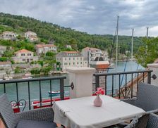 Croatia Solta Island Stomorska vacation rental compare prices direct by owner 4347427