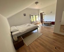 Romania Brasov Măgura vacation rental compare prices direct by owner 18499474