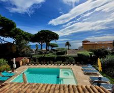 France Provence-Alpes-Côte d'Azur Les Issambres vacation rental compare prices direct by owner 18314782