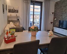 Italy Lombardy Pero vacation rental compare prices direct by owner 35596332