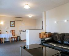 New Zealand Hawke's Bay Waipukurau vacation rental compare prices direct by owner 18612515