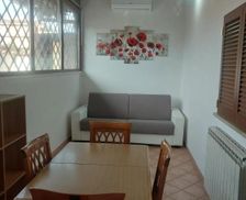 Italy Lazio Fiumicino vacation rental compare prices direct by owner 35927059