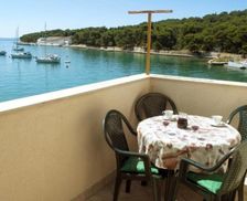 Croatia Sibenik-Knin County Prvić Luka vacation rental compare prices direct by owner 6281331