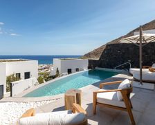 Greece Santorini Kamari vacation rental compare prices direct by owner 35880755