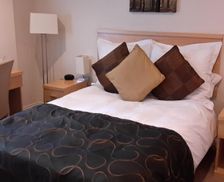 United Kingdom West Sussex Horsham vacation rental compare prices direct by owner 18386664