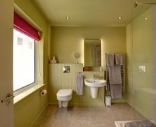 United Kingdom North Somerset Weston-super-Mare vacation rental compare prices direct by owner 14099930