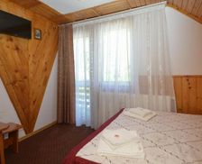 Romania Brasov Moieciu de Sus vacation rental compare prices direct by owner 16418371