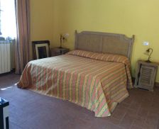 Italy Liguria Castelnuovo Magra vacation rental compare prices direct by owner 14991517