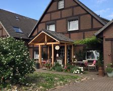 Germany Lower-Saxony Osterholz-Scharmbeck vacation rental compare prices direct by owner 23729957