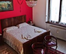 Italy Lombardy Cislago vacation rental compare prices direct by owner 18624096