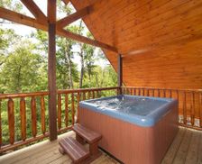 United States Tennessee Gatlinburg vacation rental compare prices direct by owner 14845924
