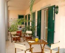 Italy Tuscany Marina di Pietrasanta vacation rental compare prices direct by owner 14431420