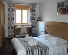 France Nord-Pas-de-Calais Maubeuge vacation rental compare prices direct by owner 18759296