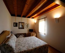 Italy Friuli Venezia Giulia Sacile vacation rental compare prices direct by owner 14019135