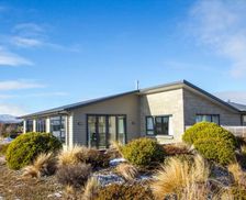New Zealand Canterbury Lake Tekapo vacation rental compare prices direct by owner 6187430