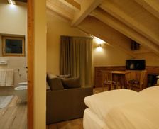 Italy Trentino Alto Adige Cavalese vacation rental compare prices direct by owner 16464267