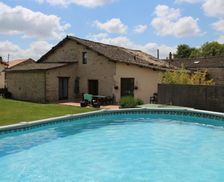 France Deux-Sèvres Lezay vacation rental compare prices direct by owner 14865918