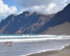 Spain Lanzarote Famara vacation rental compare prices direct by owner 15909696