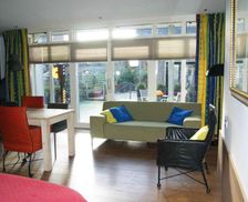 Netherlands Zuid-Holland Maasland vacation rental compare prices direct by owner 16096767