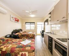 Australia Queensland Roma vacation rental compare prices direct by owner 14054737