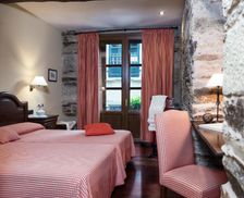 Spain Galicia Santiago de Compostela vacation rental compare prices direct by owner 18701055