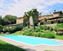 Italy Umbria Monte Santa Maria Tiberina vacation rental compare prices direct by owner 11022209