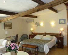 France Aquitaine Saint-Rémy vacation rental compare prices direct by owner 15106980