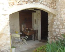 France Provence-Alpes-Côte d'Azur Quinson vacation rental compare prices direct by owner 18637001