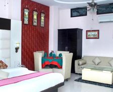 India Rajasthan Hāmīrgarh vacation rental compare prices direct by owner 13720600