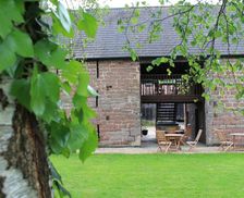 United Kingdom Herefordshire Symonds Yat vacation rental compare prices direct by owner 13781895
