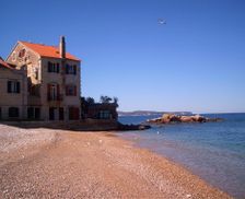 Croatia Vis Island Komiža vacation rental compare prices direct by owner 14855555