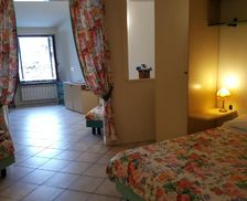 Italy Umbria Gubbio vacation rental compare prices direct by owner 13756261