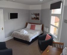 United Kingdom Devon Dawlish vacation rental compare prices direct by owner 18479898