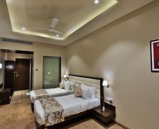 India Maharashtra Ahmadnagar vacation rental compare prices direct by owner 15895707