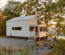 Canada Quebec Lac-des-Îles vacation rental compare prices direct by owner 34936212