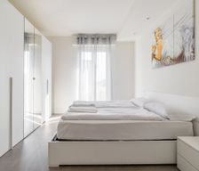 Italy  Desenzano del Garda vacation rental compare prices direct by owner 33501832