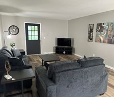 United States Iowa Council Bluffs vacation rental compare prices direct by owner 33523277