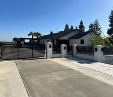 United States California Visalia vacation rental compare prices direct by owner 32576812