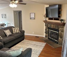 United States Kentucky Dry Ridge vacation rental compare prices direct by owner 37592757