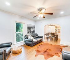 United States California Woodland vacation rental compare prices direct by owner 33583428