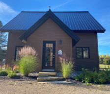 Canada Quebec Saint-Mathieu-du-Parc vacation rental compare prices direct by owner 36498178