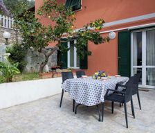 Italy Provincia della Spezia Le Grazie vacation rental compare prices direct by owner 35622497