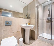 United Kingdom  Altrincham vacation rental compare prices direct by owner 33521509