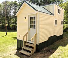 United States West Virginia Lansing vacation rental compare prices direct by owner 34858468