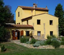 Italy Campania Rosignano Marittimo vacation rental compare prices direct by owner 25082207