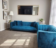 Canada Alberta Calgary vacation rental compare prices direct by owner 36018891