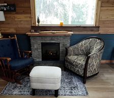 Canada Alberta Bragg Creek vacation rental compare prices direct by owner 36091586
