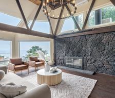 United States California Moss Beach vacation rental compare prices direct by owner 35705673